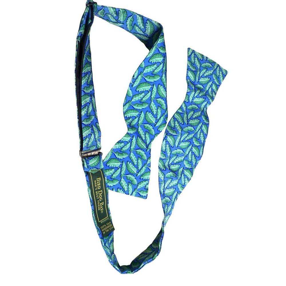 Bird‎ Dog Bay Blue Silk Palm place mid blue leaf Print Bow Tie USA Preppy